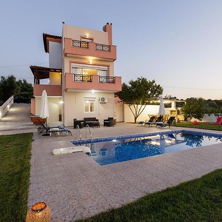 Marina Villa, A Nature Inspiring Retreat Perama  Екстер'єр фото
