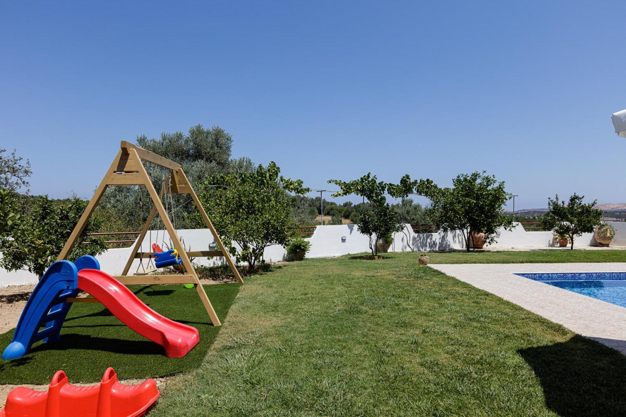 Marina Villa, A Nature Inspiring Retreat Perama  Екстер'єр фото