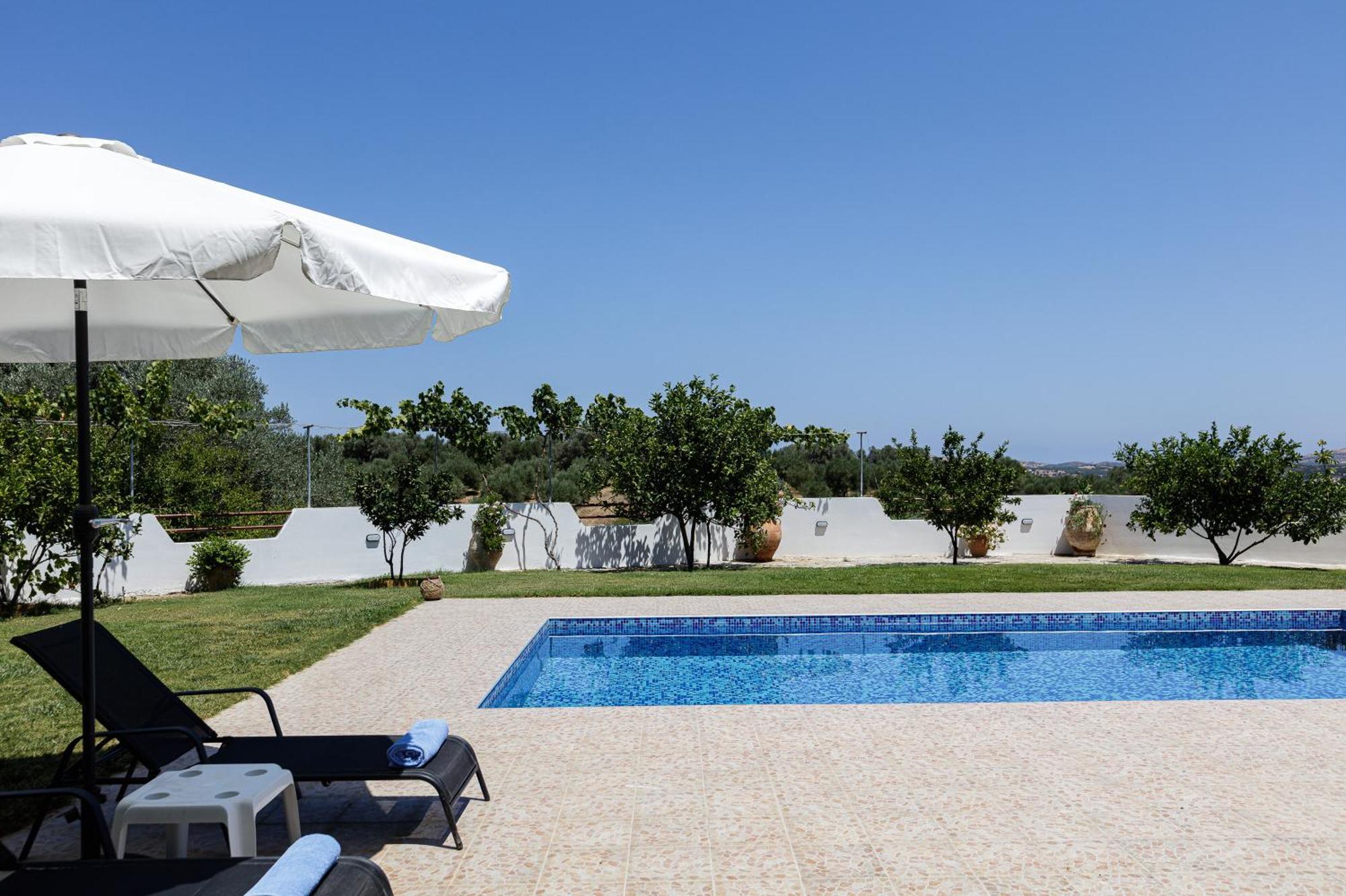 Marina Villa, A Nature Inspiring Retreat Perama  Екстер'єр фото
