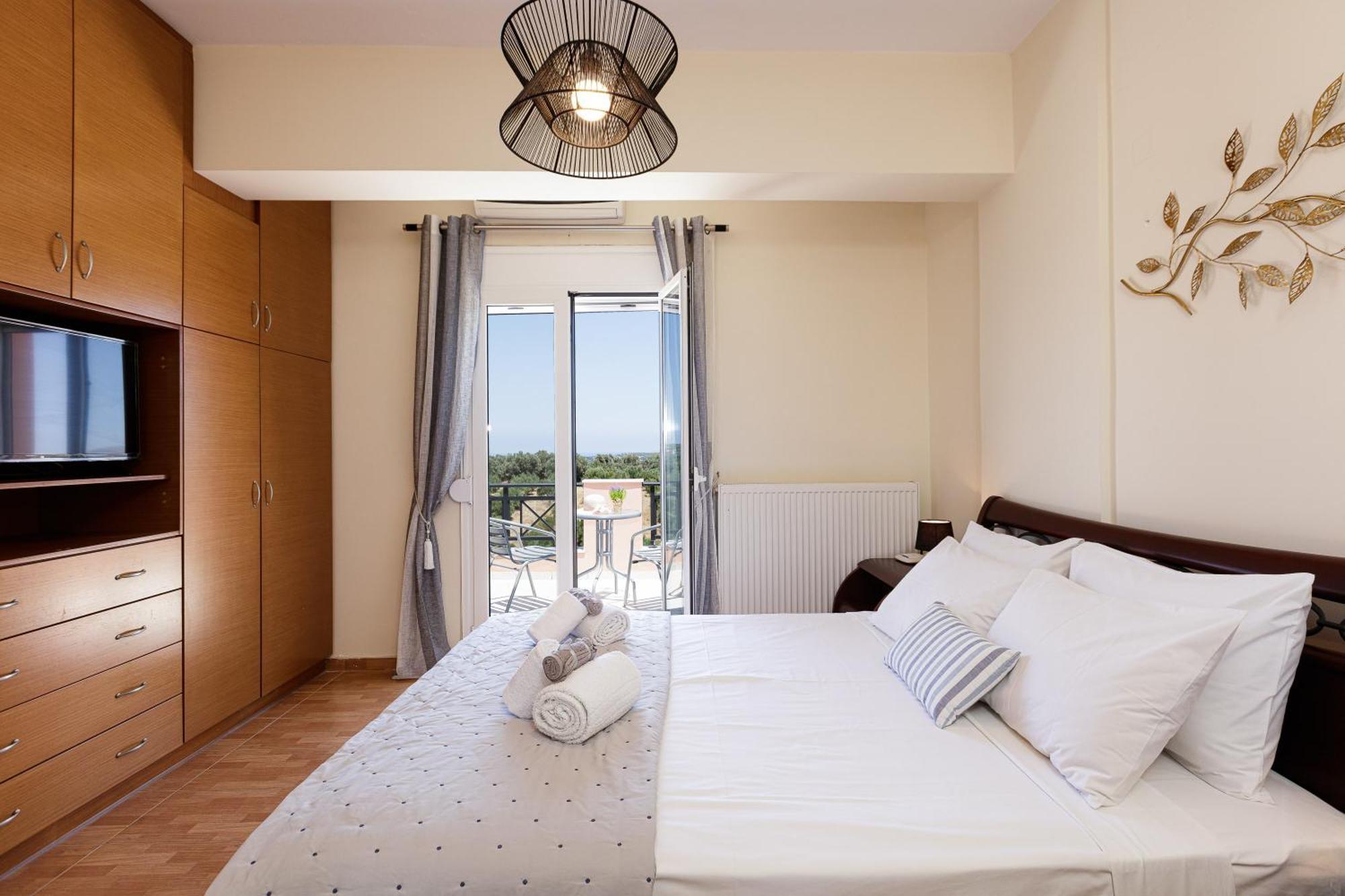 Marina Villa, A Nature Inspiring Retreat Perama  Екстер'єр фото