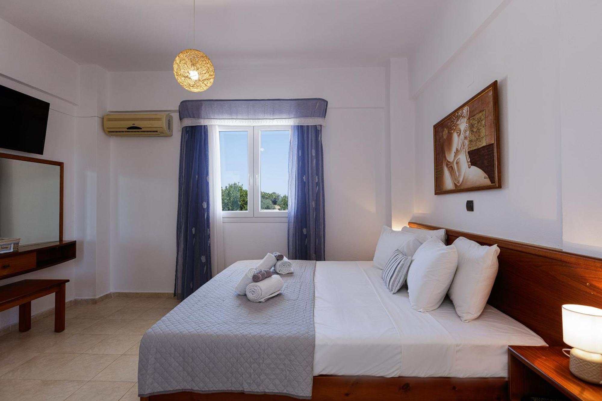 Marina Villa, A Nature Inspiring Retreat Perama  Екстер'єр фото